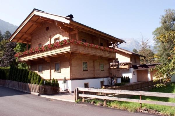 Chalet - Appartements Julitta Mayrhofen Exterior foto